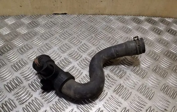 Audi A6 S6 C5 4B Engine coolant pipe/hose 4B0121049D