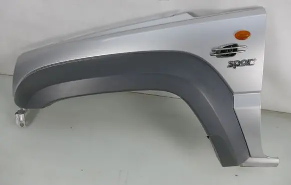 Jeep Cherokee III KJ Fender
