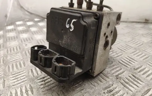 Nissan X-Trail T30 ABS Pump 47600AR005 C47A695