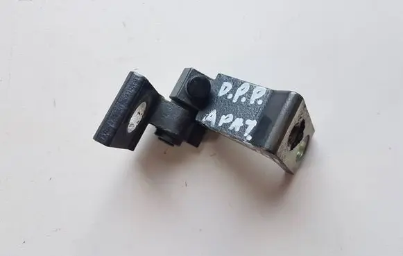 Seat Ibiza V (KJ) Front door lower hinge 8X0831404E