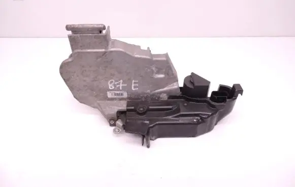 Volvo V50 Front door lock 30753679 D87
