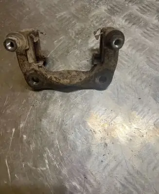 Toyota RAV 4 (XA30) Brake caliper pad carrier rear 