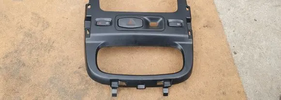 Dacia Duster Center console decorative trim 682604477R
