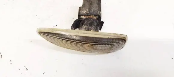 Volvo V70 Front fender indicator light 8658944