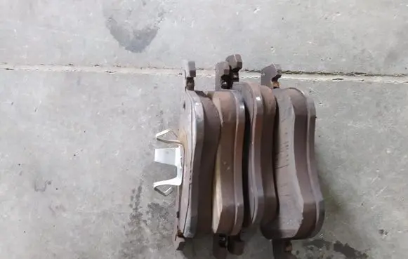Volvo S60 Brake pads (front) 