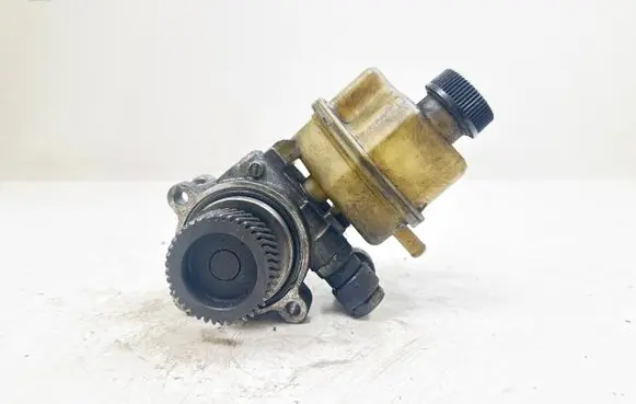 Mazda 6 Power steering pump