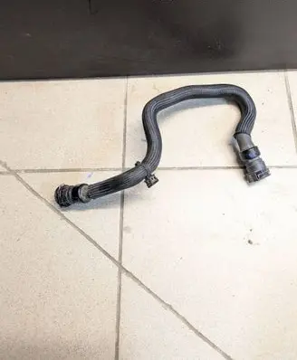 Opel Grandland X Engine coolant pipe/hose 9822415180