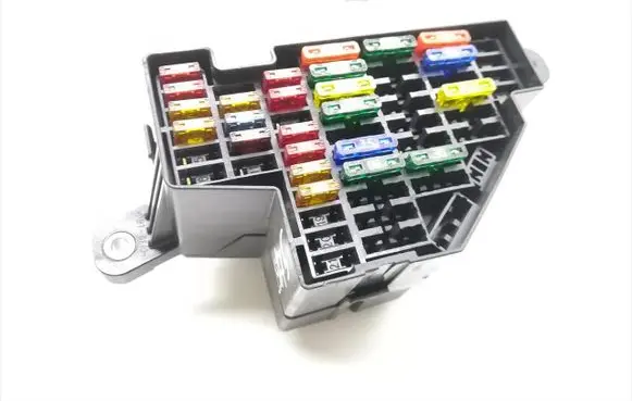 Audi A3 S3 8P Fuse module 2635127-010101