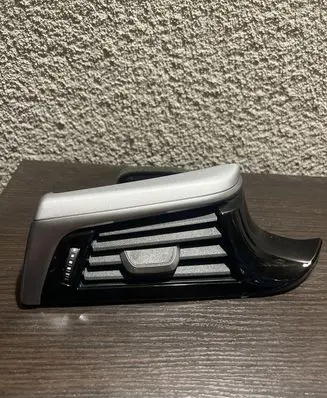 BMW 5 G30 G31 Dashboard side air vent grill/cover trim 09877 9329545