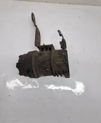 Volvo S60 Fuel filter housing 6650473220