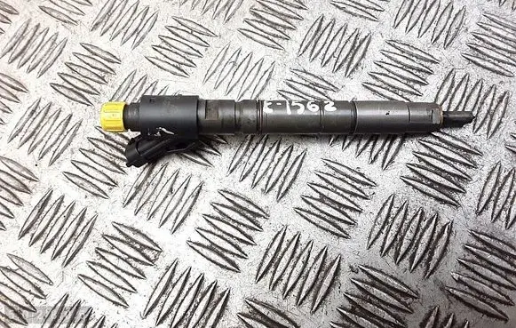 Fuel injector