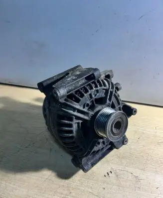Mercedes-Benz C W203 Generator/alternator 0124625014 A0131540001