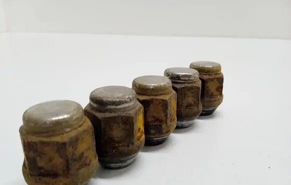 Mazda CX-7 Nuts/bolts 