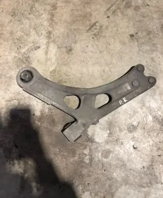 Citroen Berlingo Front lower control arm/wishbone 