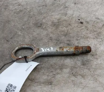 Volkswagen Golf V Towing hook eye