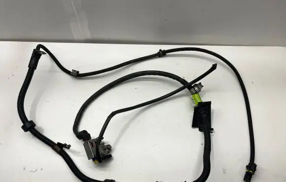 Mercedes-Benz E W212 Positive cable (battery) A2124409752 010212