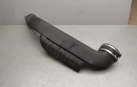 Mercedes-Benz C W202 Air intake hose/pipe A6041400912