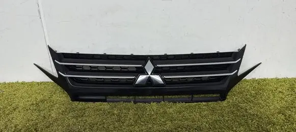 Mitsubishi Space Star Front bumper upper radiator grill 7450b351 7450b352