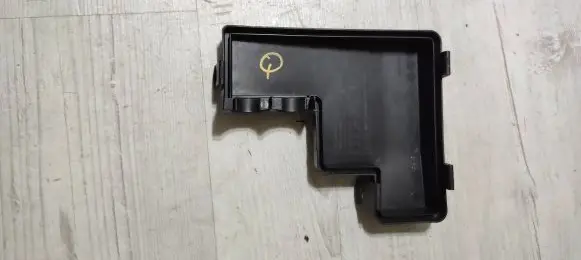 Nissan Qashqai Fuse box cover 243824BA2A