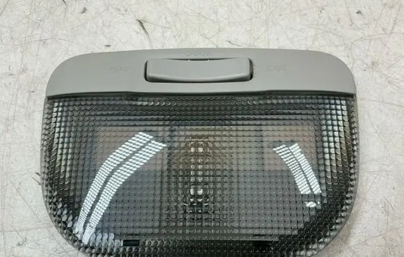 Subaru Outback (BS) Rear seat light VC12101