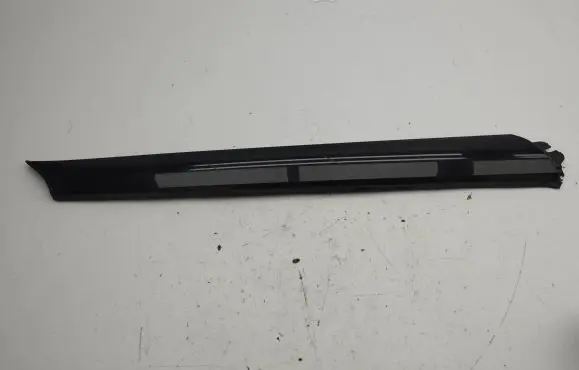 Nissan Juke II F16 Windshield trim 768376PA0B