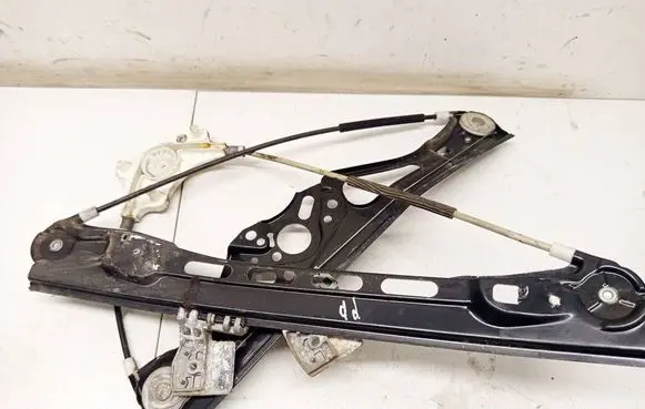 Mercedes-Benz E W211 Sliding door window regulator with motor A2117200246