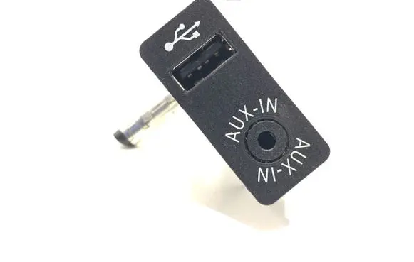 BMW 3 F30 F35 F31 USB socket connector 9229246