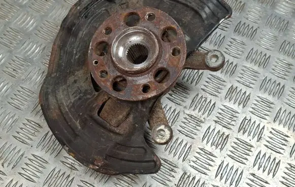 Mercedes-Benz GLA W156 Front wheel hub A2464210820