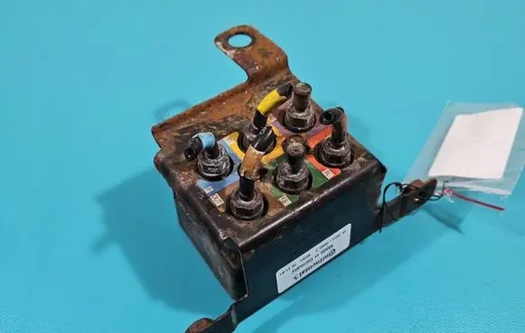 Volvo V90 Cross Country Air suspension valve block 31429823 IMPRK1402036