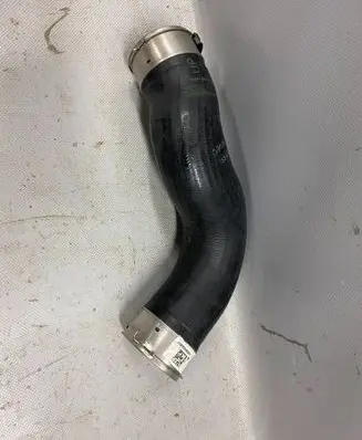 BMW X3 G01 Intercooler hose/pipe 8584549
