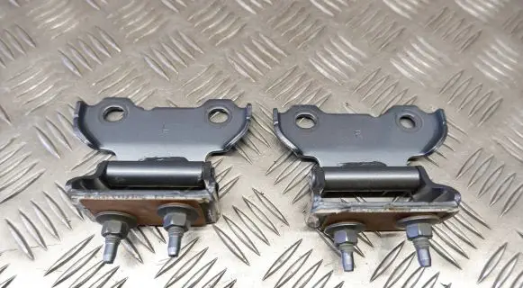 Toyota Highlander XU70 Loading door hinge set 688200E230 688100E290