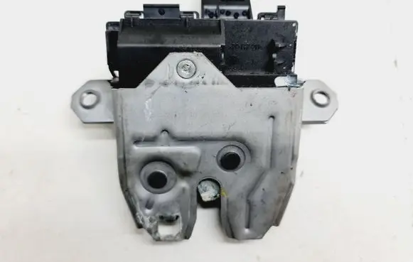 Volvo S60 Tailgate/trunk/boot lock/catch/latch 31335045