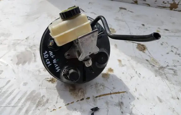 Mercedes-Benz ML W164 Brake booster A1644301430