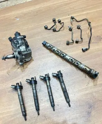 BMW 3 E90 E91 Fuel injection system set 7797877 0445110001 7797874