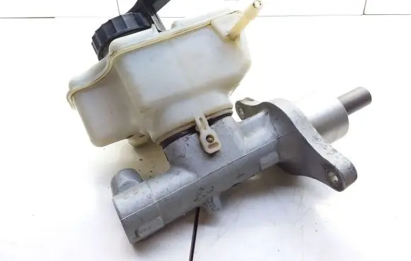 Volkswagen Caddy Master brake cylinder 03350886321 1K1611301C