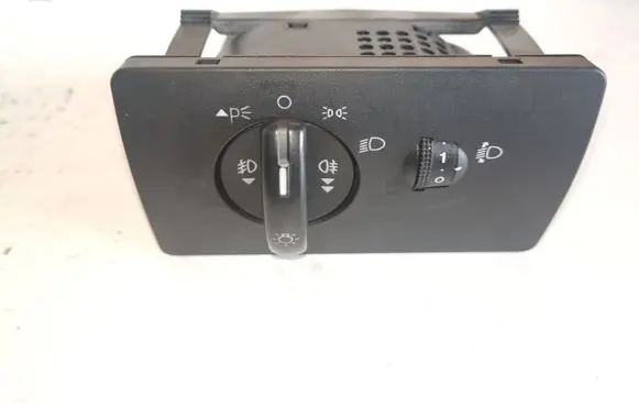 Ford Mondeo Mk III Light switch 1S7T13A024BB