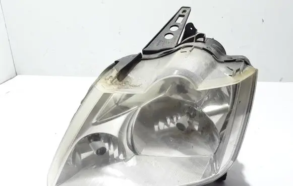 Renault Modus Headlight/headlamp 8200301843