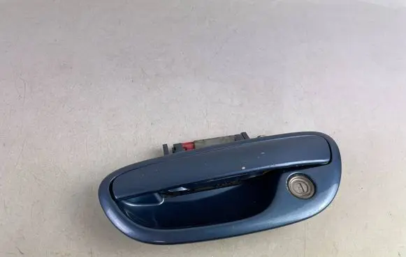 Subaru Legacy Front door exterior handle