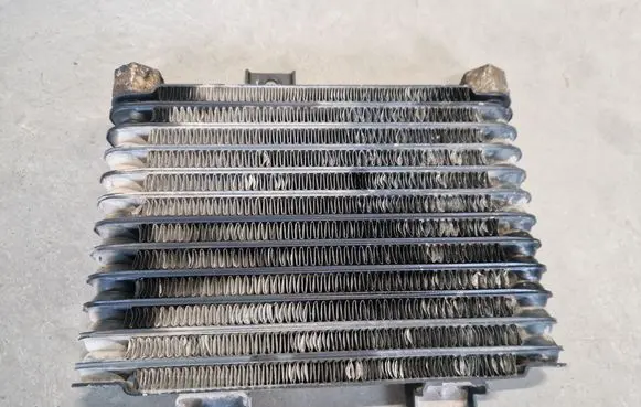 Mitsubishi Pajero Sport I Engine oil radiator 