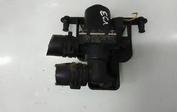 BMW 5 E60 E61 Coolant heater control valve 64116920226