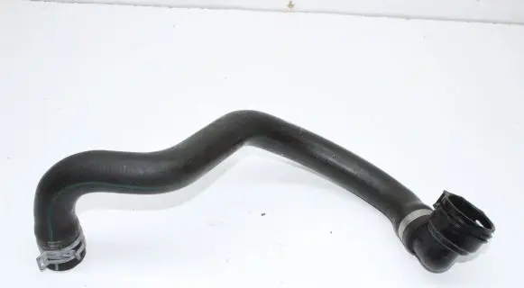 Volvo V40 Engine coolant pipe/hose 31474987