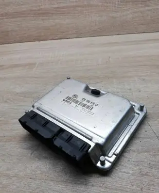 Volkswagen PASSAT B5 Engine control unit/module ECU 038906019cd 0281010218