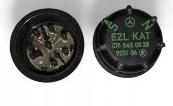 Mercedes-Benz E W124 Combustion relay 0154540828