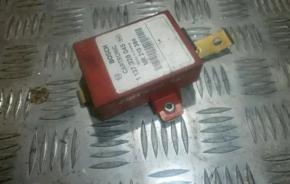 Mitsubishi Carisma Airbag control unit/module 1137328045