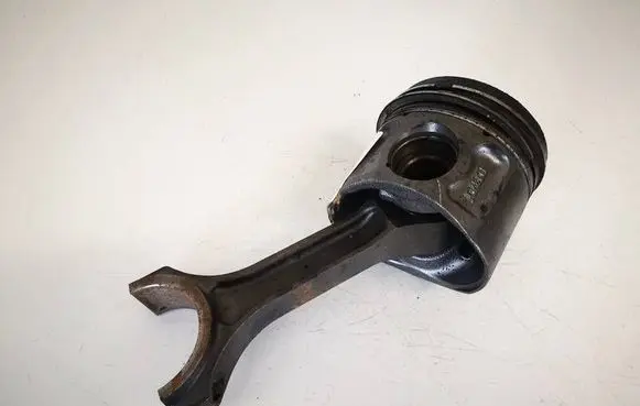 Ford Transit Custom Piston with connecting rod h268x