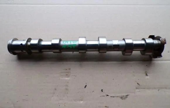 BMW 1 F20 F21 Camshaft 7639001