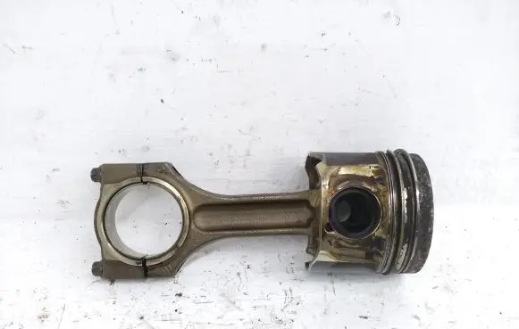 BMW 5 GT F07 Piston with connecting rod