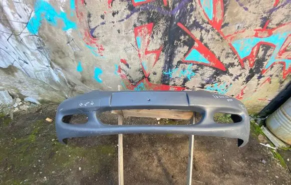 Ford Escort Front bumper 10008903