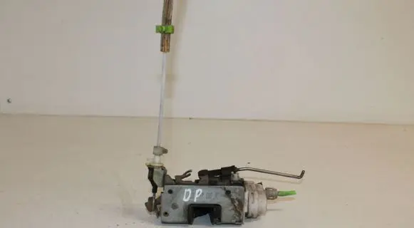 Audi A8 S8 D2 4D Front door lock 4D1837016A