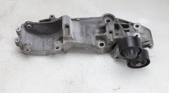 Renault Trafic II (X83) Generator/alternator bracket 8200881264 8200941079
